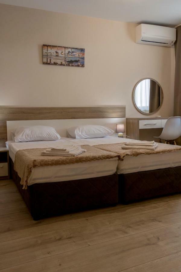 Margis Home Burgas Stad Buitenkant foto